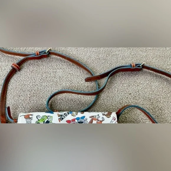 Dooney & Bourke Disney Toy Story 4 Crossbody Bag Woody Buzz Fold Over Wallet - Picture 15 of 16